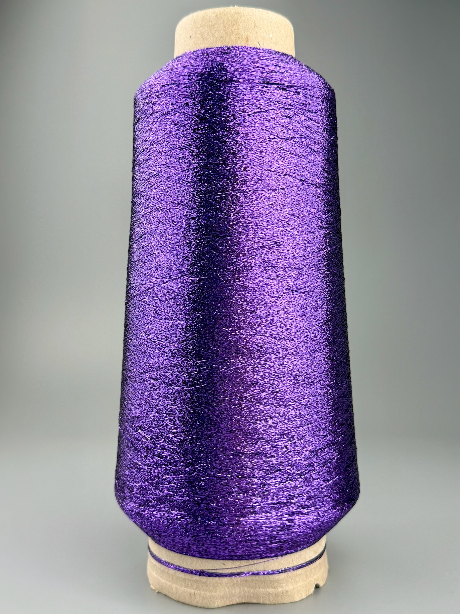 Torcitura di Domaso Lurex 2000m/100g – Glanzgarn Violett Col. 660/N foto 2